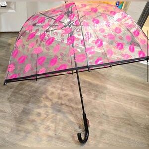 Juicy Couture Clear Umbrella with Pink Lips 👄 NWT DOME SHAPE PINK BLACK